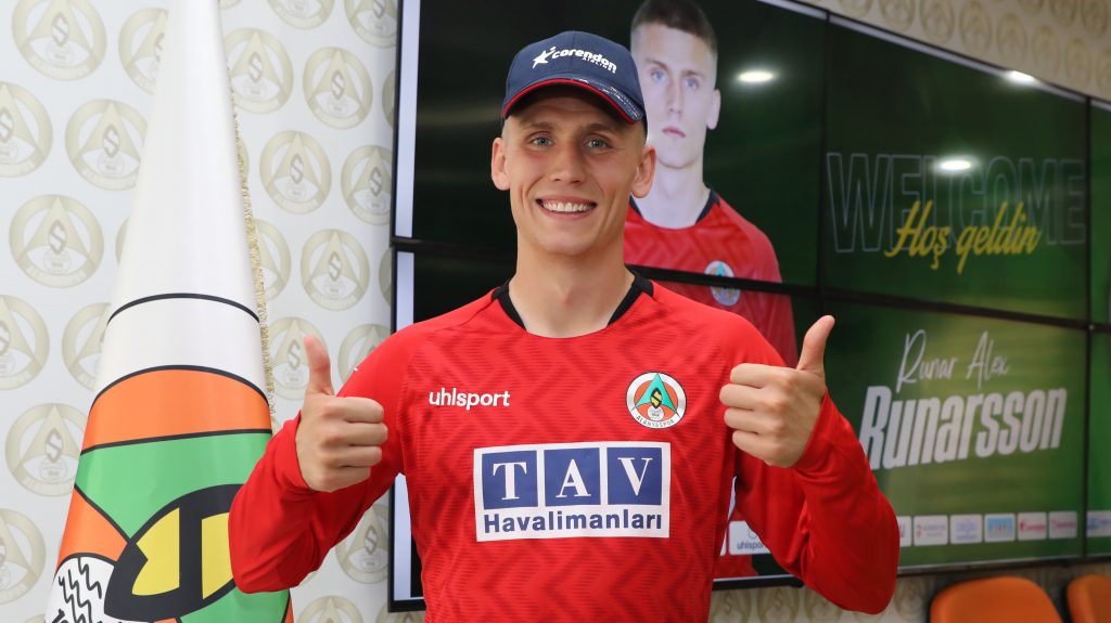 OFFICIAL : รูนาร์สสันลาปืนซบอาลันยาสปอร์แบบยืมตัว