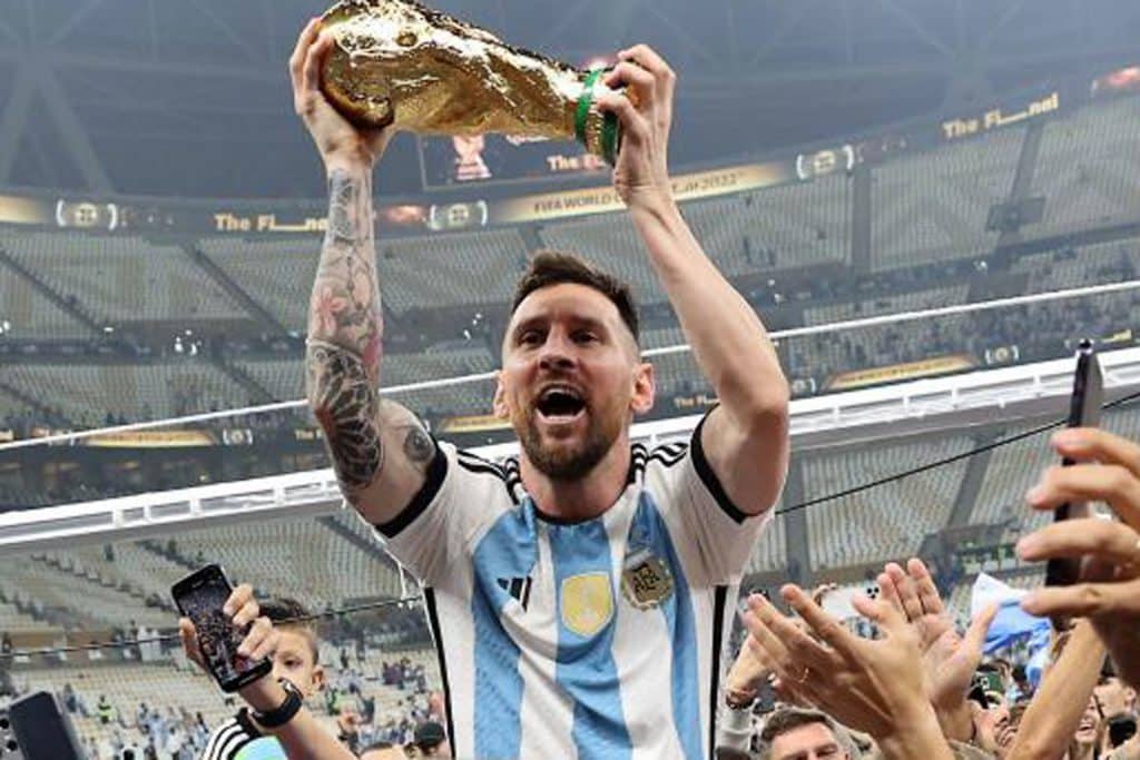 เมสซี่คว้ารางวัล IFFHS แบบไร้คู่เเข่ง